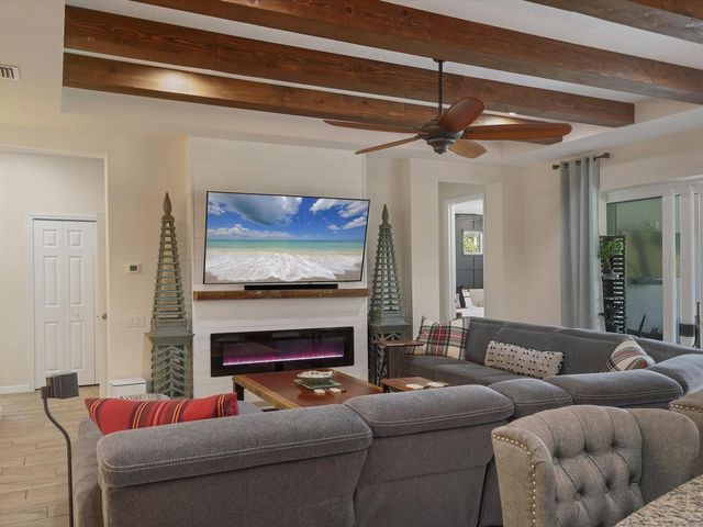 1041 BUTTERCUP GLEN, Bradenton, FL 34212