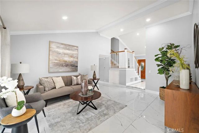 210 W Alton Avenue, Santa Ana, CA 92707