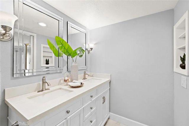210 W Alton Avenue, Santa Ana, CA 92707