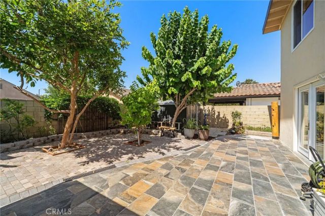 210 W Alton Avenue, Santa Ana, CA 92707