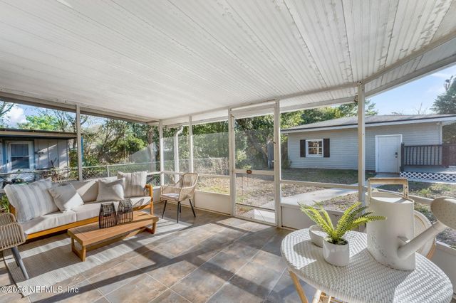 3955 PEACH Drive, Jacksonville, FL 32246