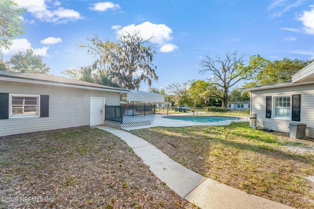 3955 PEACH Drive, Jacksonville, FL 32246