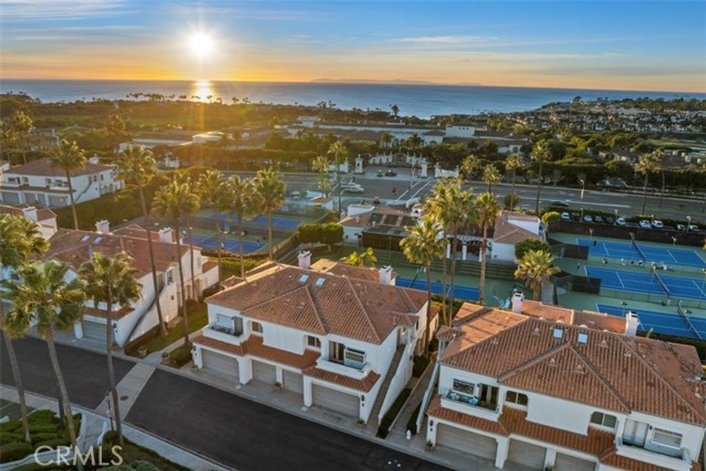 37 Centre Court, Dana Point, CA 92629