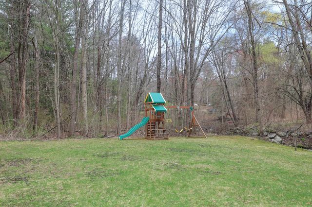 50 Edinburgh Drive, Bedford, NH 03110