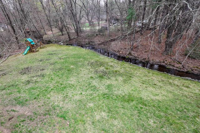 50 Edinburgh Drive, Bedford, NH 03110