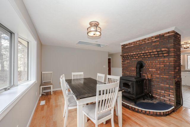 50 Edinburgh Drive, Bedford, NH 03110