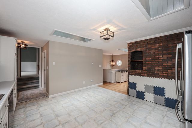 50 Edinburgh Drive, Bedford, NH 03110