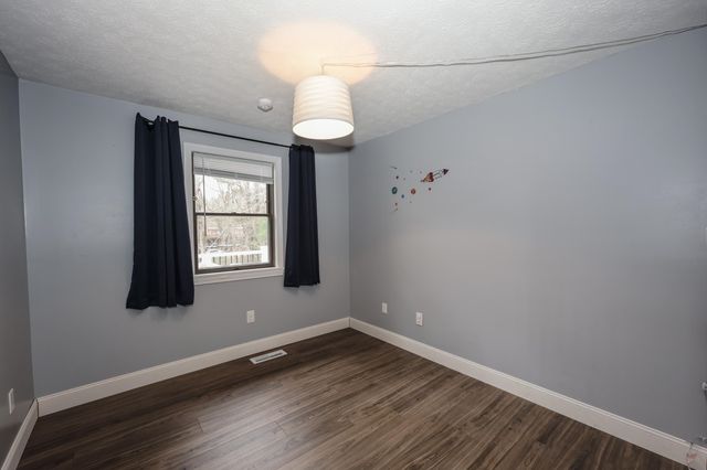 50 Edinburgh Drive, Bedford, NH 03110