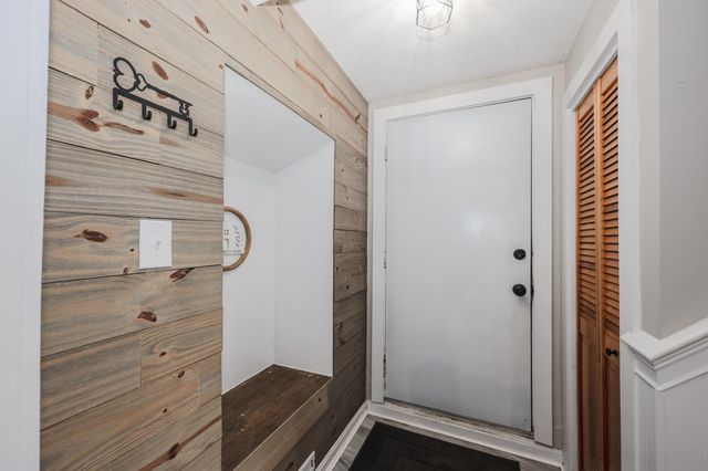 50 Edinburgh Drive, Bedford, NH 03110