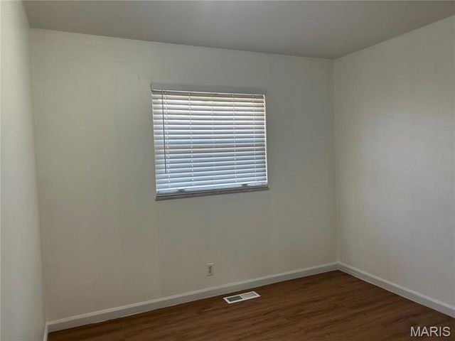 2231 Rosegarden Drive, St Louis, MO 63125