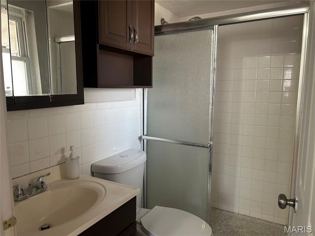 2231 Rosegarden Drive, St Louis, MO 63125