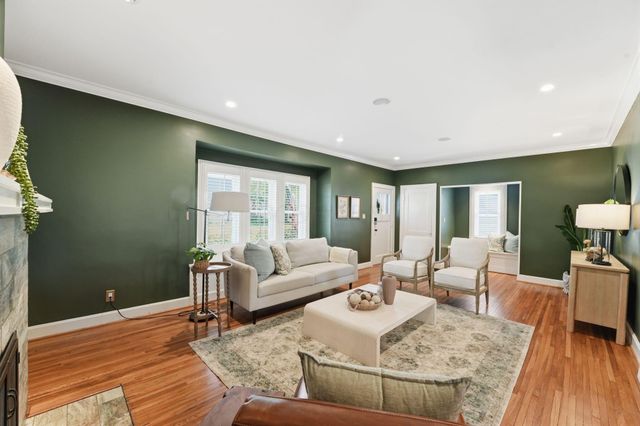 1230 Glenn Avenue, Grandview, OH 43212