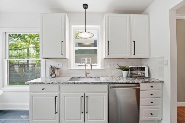 1230 Glenn Avenue, Grandview, OH 43212