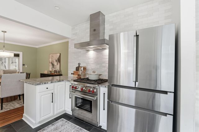1230 Glenn Avenue, Grandview, OH 43212