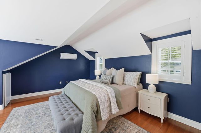 1230 Glenn Avenue, Grandview, OH 43212