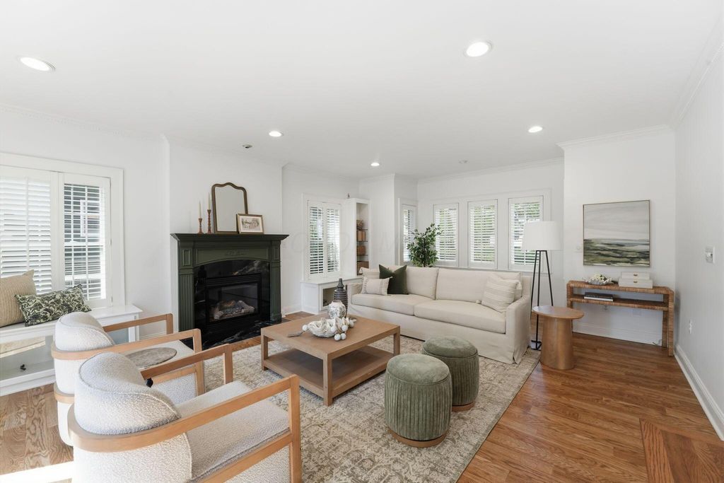 1230 Glenn Avenue, Grandview, OH 43212