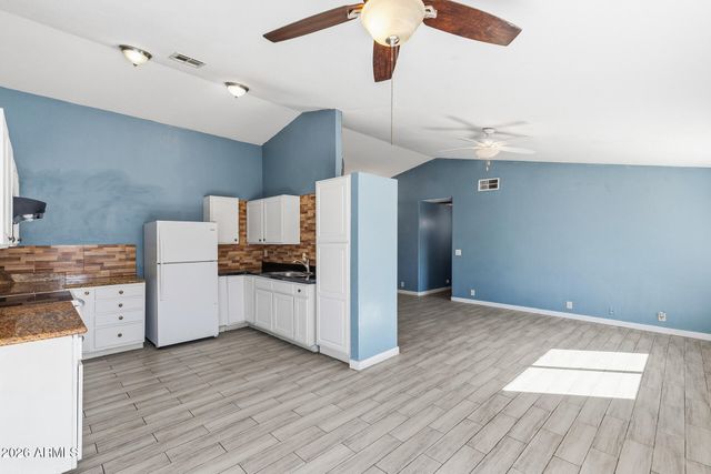 6145 W MCKINLEY Street, Phoenix, AZ 85043