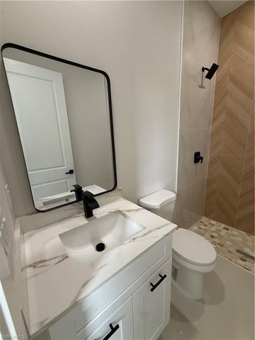 180 Pembroke ST, Lehigh Acres, FL 33974