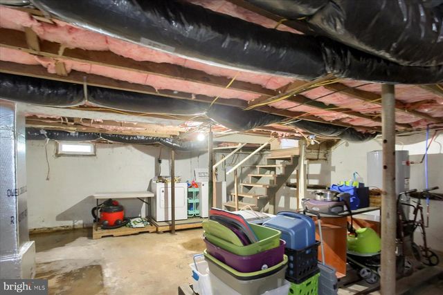 1806 SUNCREST DR, Carlisle, PA 17013