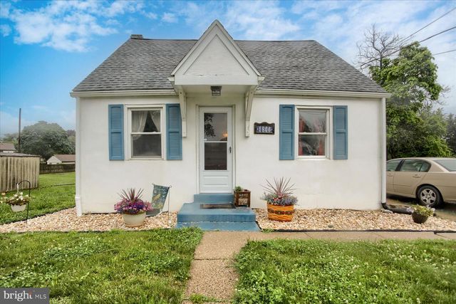 1806 SUNCREST DR, Carlisle, PA 17013