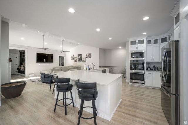 6947 W GRANBURY DR, South Jordan, UT 84009