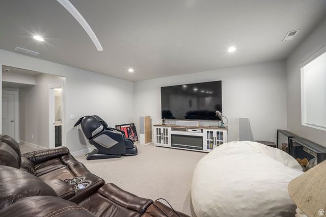 6947 W GRANBURY DR, South Jordan, UT 84009