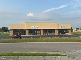 801 Spring Lake Drive B, Trafalgar, IN 46181