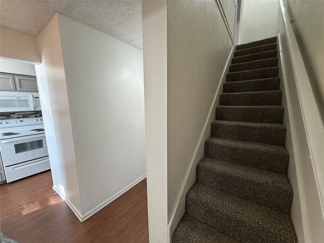 422 W 4th Street, Kennedale, TX 76060