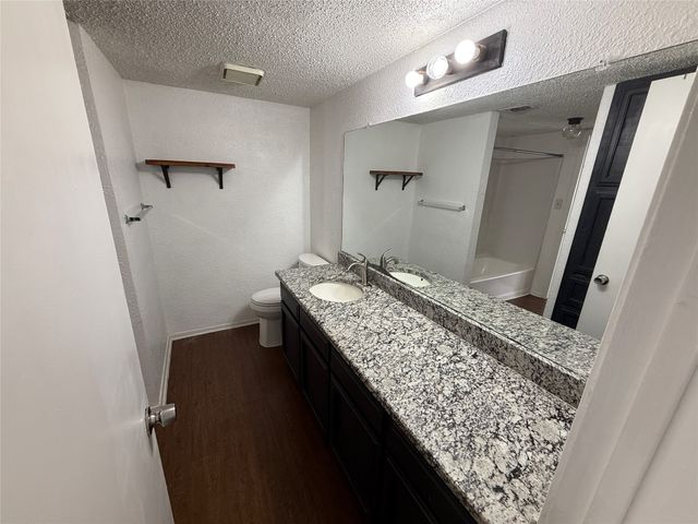 422 W 4th Street, Kennedale, TX 76060