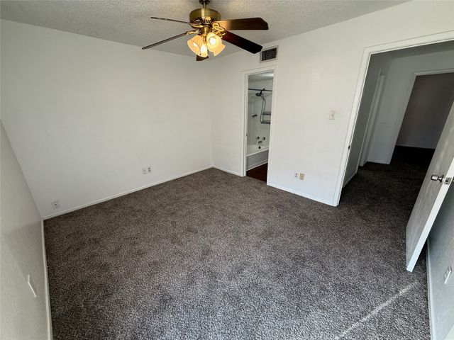 422 W 4th Street, Kennedale, TX 76060