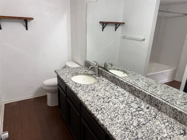 422 W 4th Street, Kennedale, TX 76060