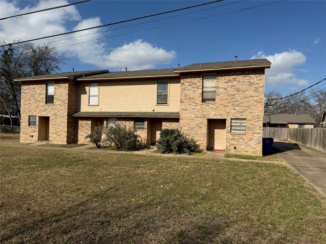 422 W 4th Street, Kennedale, TX 76060
