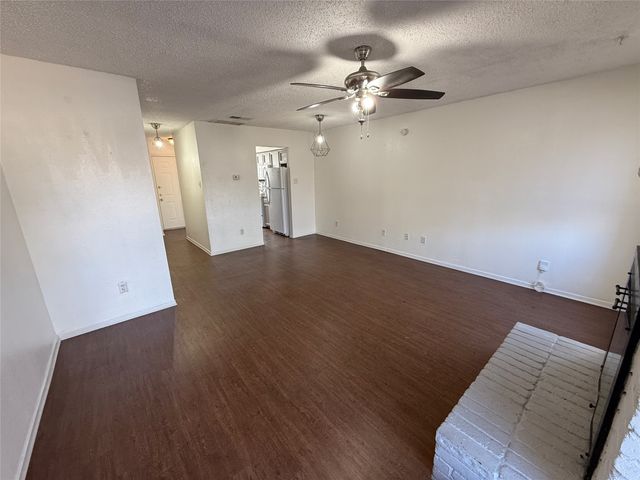 422 W 4th Street, Kennedale, TX 76060