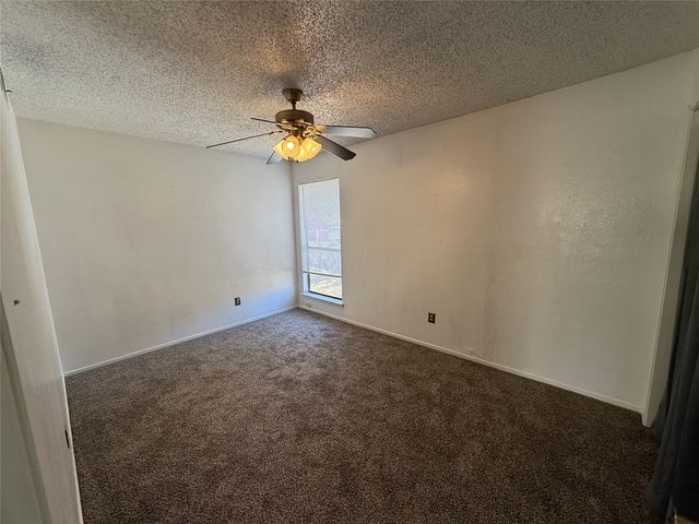 422 W 4th Street, Kennedale, TX 76060