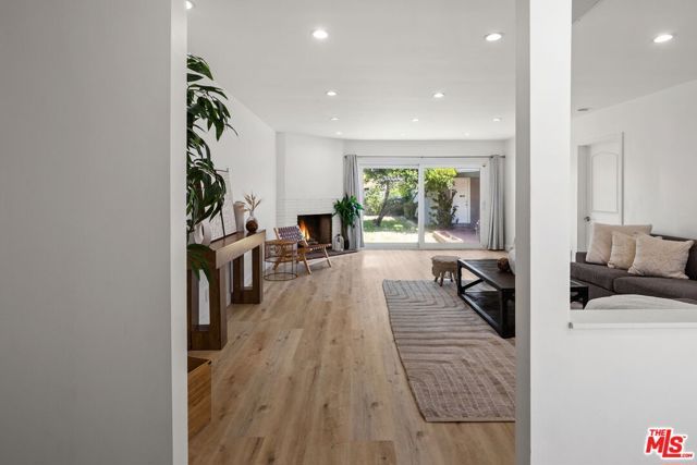 12801 Friar Street, North Hollywood (los Angeles), CA 91606