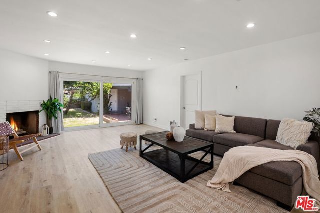 12801 Friar Street, North Hollywood (los Angeles), CA 91606