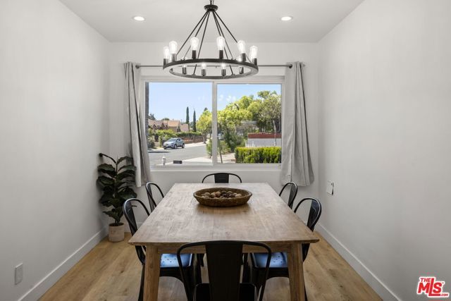 12801 Friar Street, North Hollywood (los Angeles), CA 91606