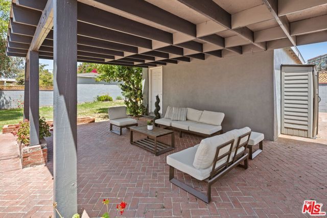 12801 Friar Street, North Hollywood (los Angeles), CA 91606