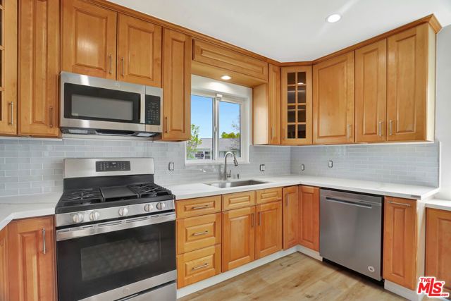 12801 Friar Street, North Hollywood (los Angeles), CA 91606