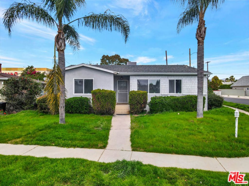 12801 Friar Street, North Hollywood (los Angeles), CA 91606