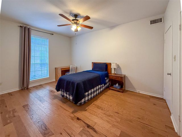 2400 N Braeswood Boulevard 233, Houston, TX 77030