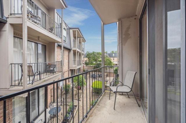 2400 N Braeswood Boulevard 233, Houston, TX 77030