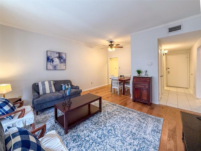 2400 N Braeswood Boulevard 233, Houston, TX 77030