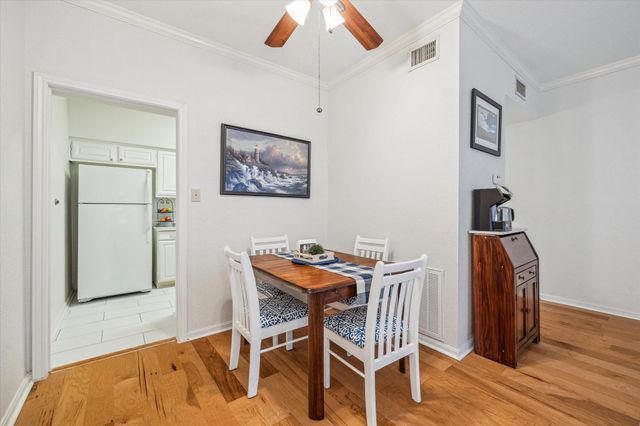 2400 N Braeswood Boulevard 233, Houston, TX 77030