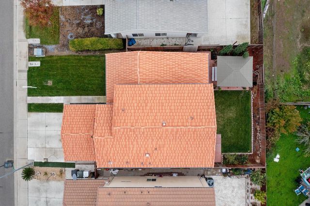 3130 Walnut Ln, Riverbank, CA 95367