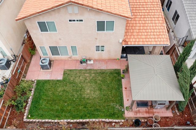 3130 Walnut Ln, Riverbank, CA 95367