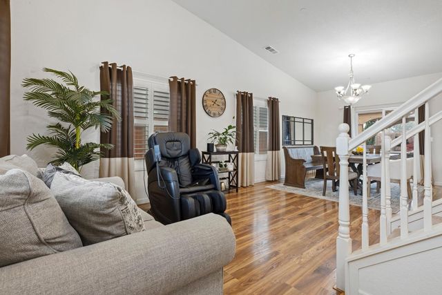 3130 Walnut Ln, Riverbank, CA 95367