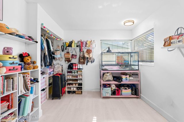 593 Cheyenne Avenue, Melbourne, FL 32935