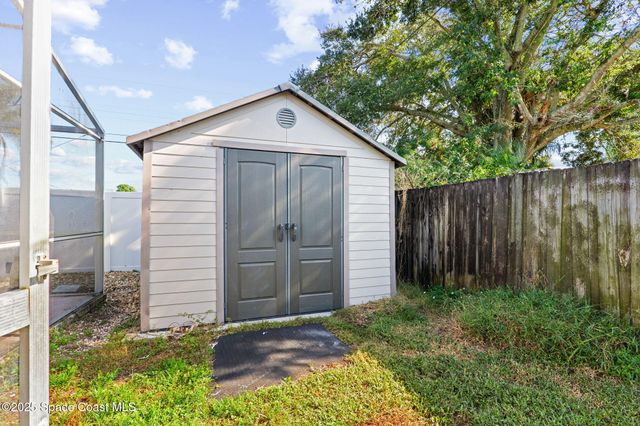 593 Cheyenne Avenue, Melbourne, FL 32935