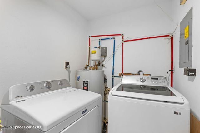 593 Cheyenne Avenue, Melbourne, FL 32935